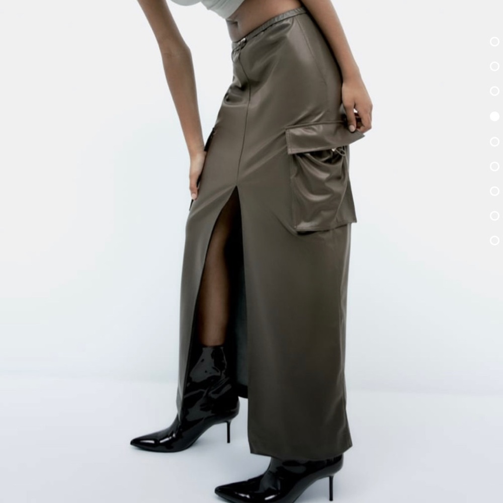 Zara faux leather cargo skirt - Picture 1 of 6